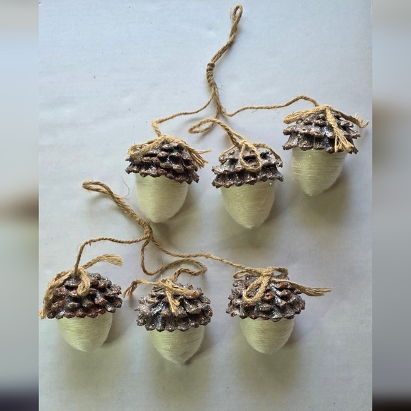 Pottery Barn Holiday - Picture 2 of 9